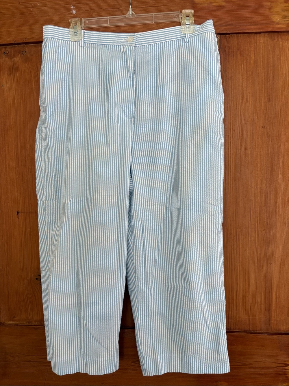 Alfred Dunner Light Blue & White Striped Seersucker Cropped Pants 16 - Picture 5 of 5